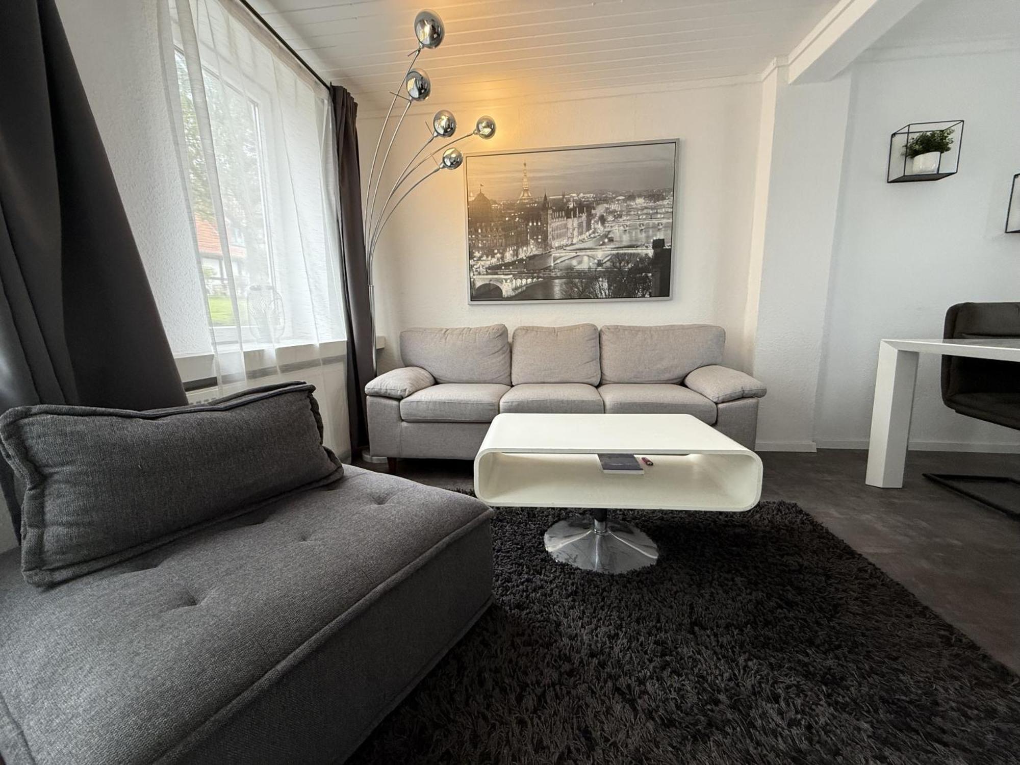 Fachwerkhaus Mit 2 Getrennten Schlafzimmern, Wohnzimmer Und Kueche Bueckeburg Exterior photo
